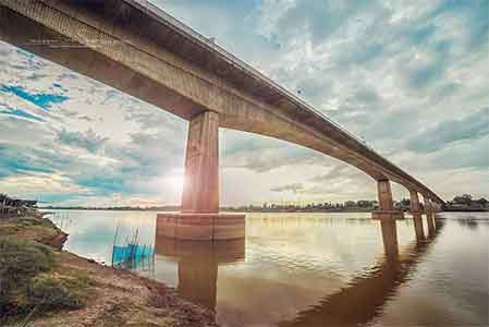 สะพานมิตรภาพไทย–ลาว